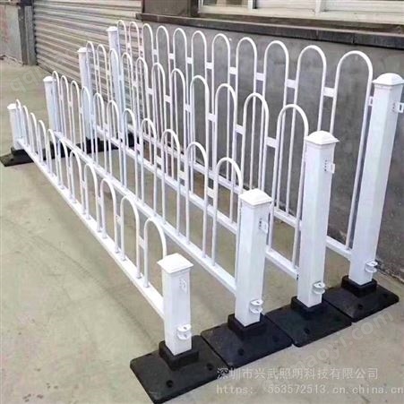 护栏路侧栏杆隔离栏防撞栏杆警示柱隔离柱铁马护栏